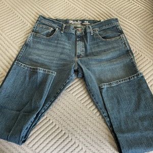 Blue denim men’s Wrangler Retro Slim Fit 38X32